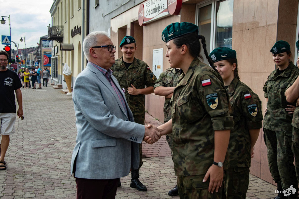 Końskie pamiętają o Powstańcach Warszawskich. Uczciliśmy Godzinę W [wideo, zdjęcia]