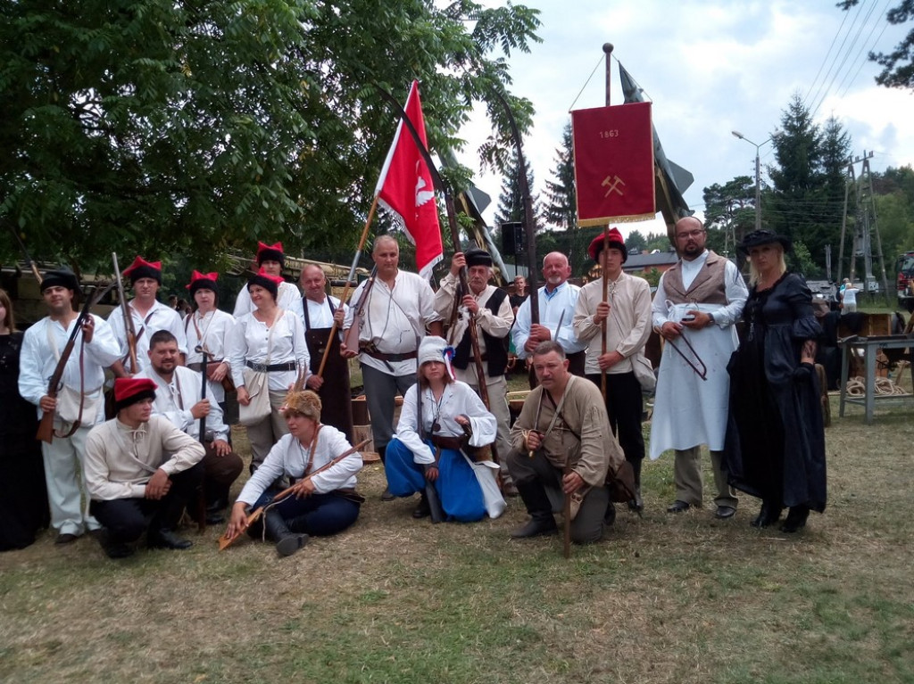 Grupa rekonstrukcyjna z Maleńca pojawiła się w Skarżysku-Kamiennej [zdjęcia]