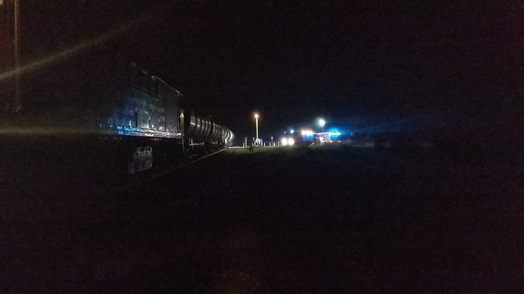 Auto zderzyło się z pociągiem w Wólce Plebańskiej! [zdjęcia]