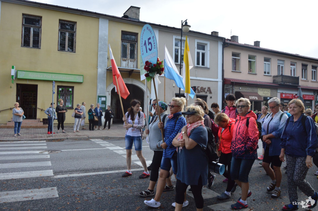 Pielgrzymka do Jasnej Góry wyruszyła z Końskich [zdjęcia]