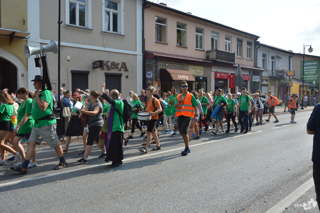 Pielgrzymka do Jasnej Góry wyruszyła z Końskich [zdjęcia]