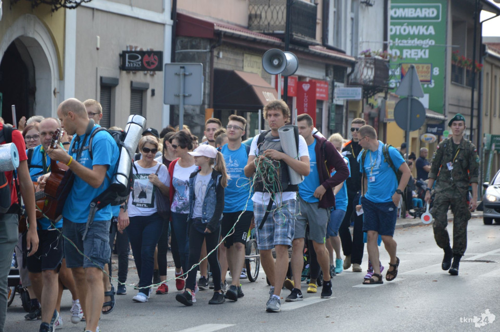 Pielgrzymka do Jasnej Góry wyruszyła z Końskich [zdjęcia]