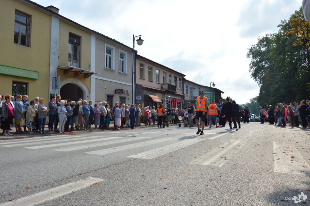 Pielgrzymka do Jasnej Góry wyruszyła z Końskich [zdjęcia]