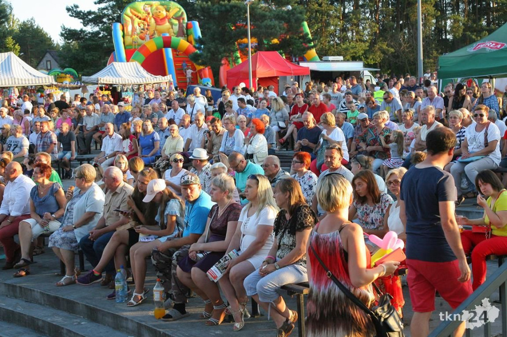 Biegun Ciepła z Future Folk rozgrzał stąporkowian! [fotorelacja]