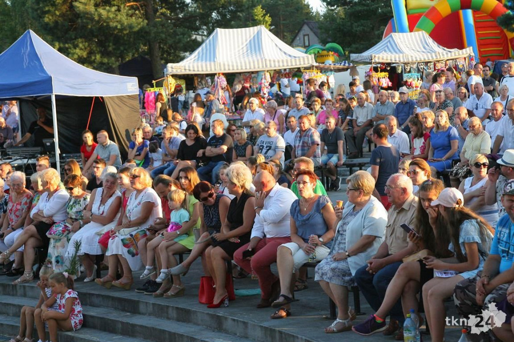 Biegun Ciepła z Future Folk rozgrzał stąporkowian! [fotorelacja]