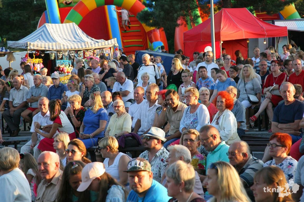 Biegun Ciepła z Future Folk rozgrzał stąporkowian! [fotorelacja]