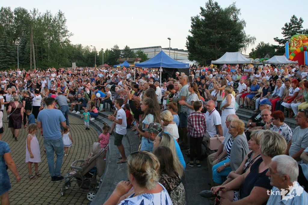 Biegun Ciepła z Future Folk rozgrzał stąporkowian! [fotorelacja]
