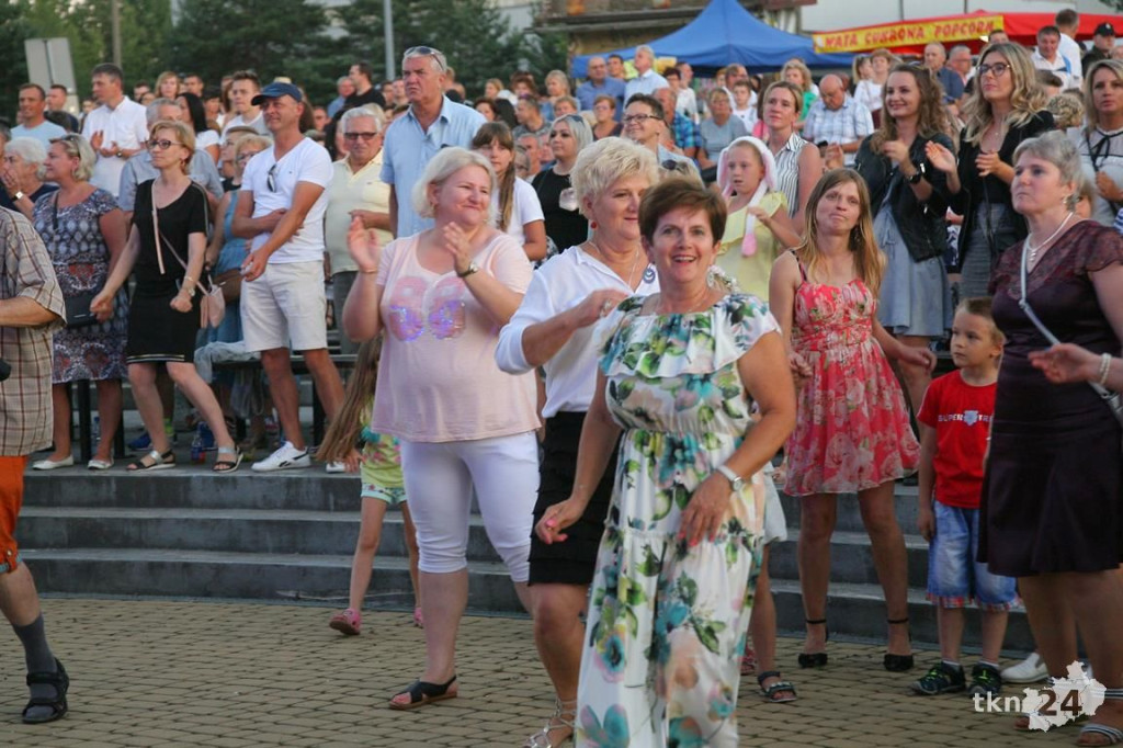 Biegun Ciepła z Future Folk rozgrzał stąporkowian! [fotorelacja]