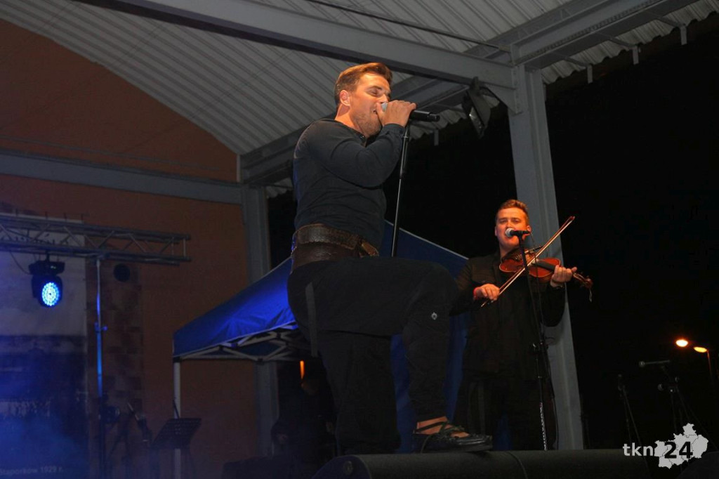 Biegun Ciepła z Future Folk rozgrzał stąporkowian! [fotorelacja]