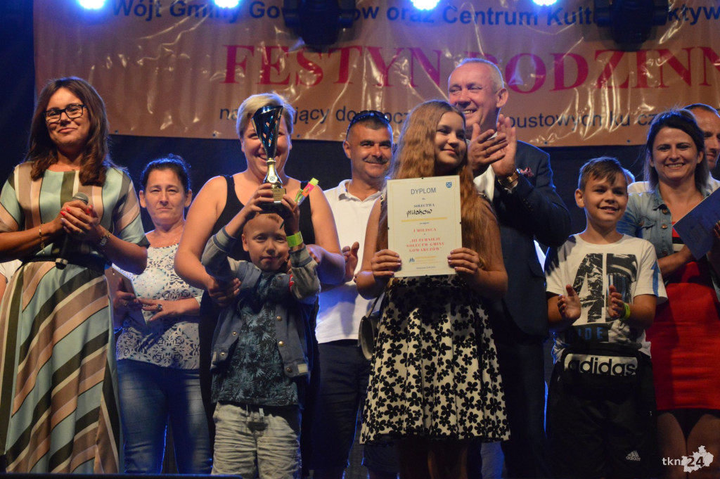 Gowarczów bawił się z grupą Maxel podczas festynu św. Rocha [fotorelacja]