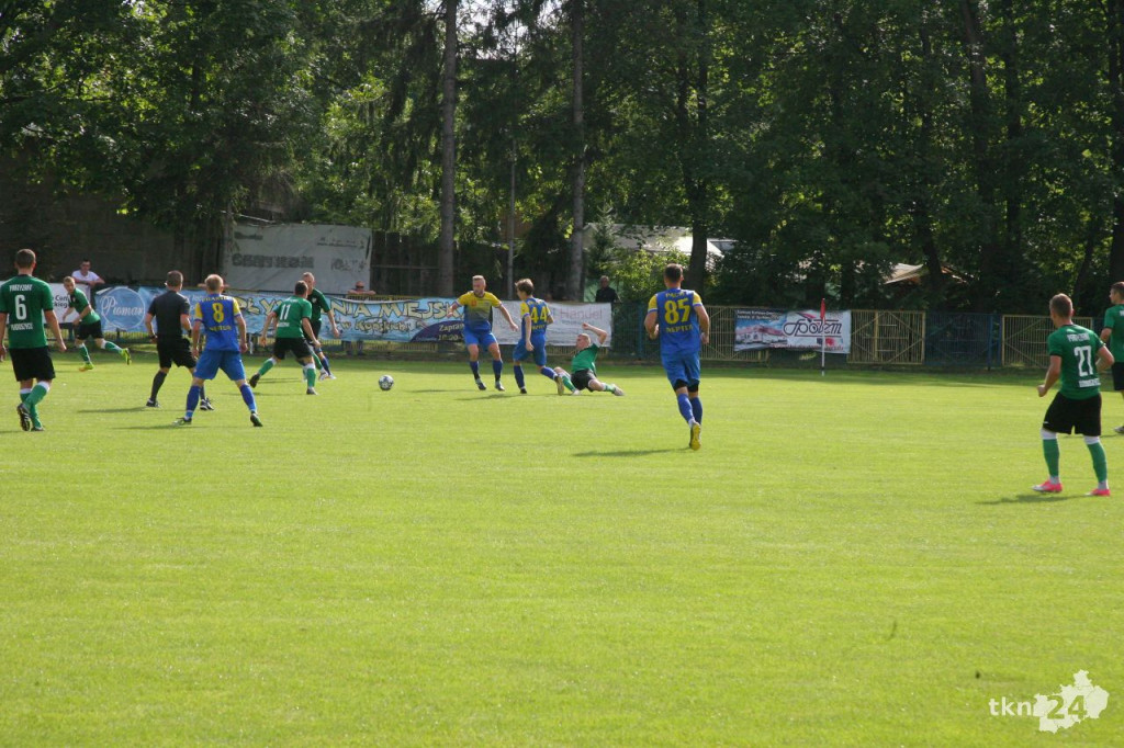 WIDEO: Derby Powiatu Koneckiego dla Neptuna
