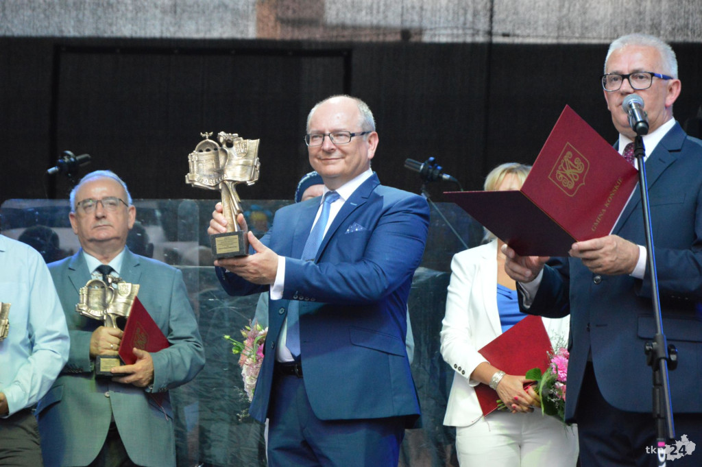 WIDEO: Niedziela na Dniach Końskich z Dańcem i Brathankami