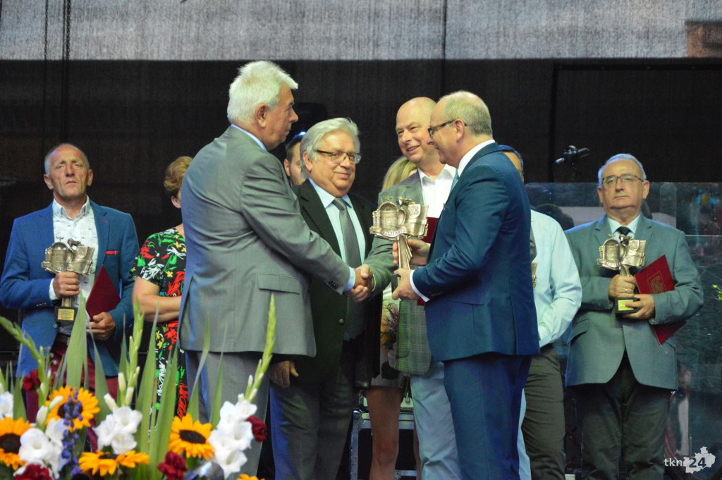 WIDEO: Niedziela na Dniach Końskich z Dańcem i Brathankami