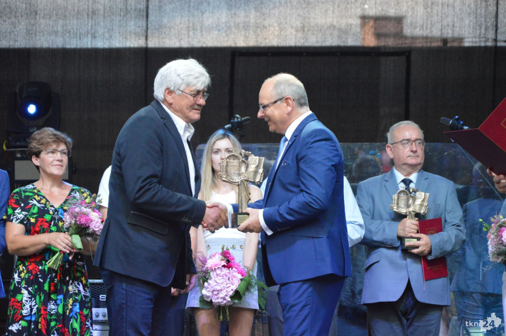 WIDEO: Niedziela na Dniach Końskich z Dańcem i Brathankami