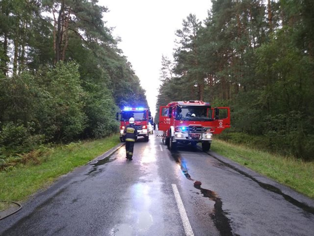 Autobus płonie w Sielpi!