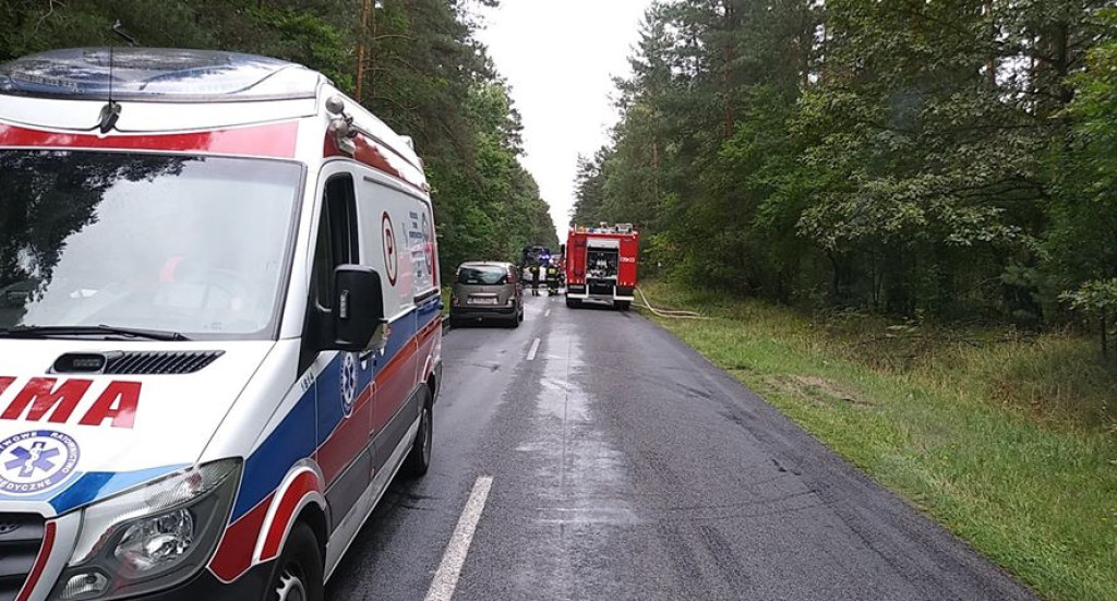 Autobus płonie w Sielpi!
