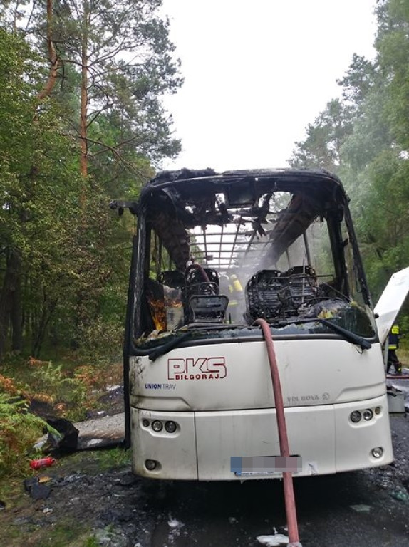 Autobus płonie w Sielpi!