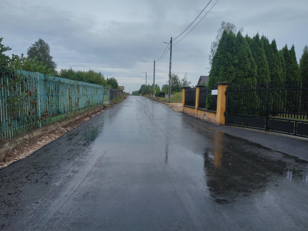 Z funduszu sołeckiego remontują drogi w gminie Końskie! [zdjęcia]