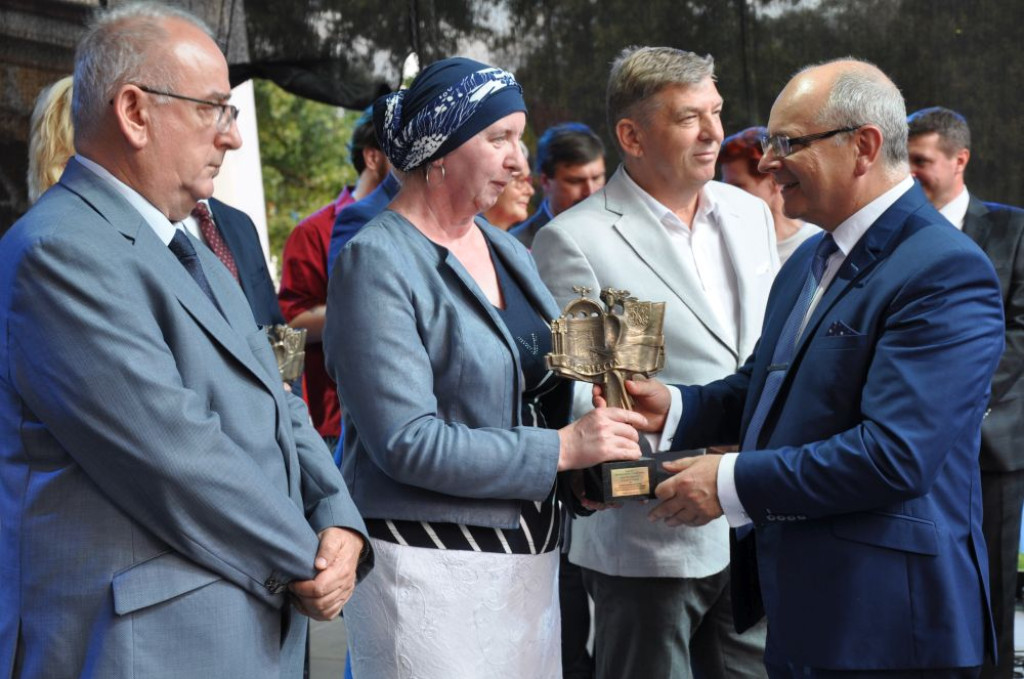 WIDEO: Najważniejsze nagrody gminy Końskie rozdane! Poznajcie laureatów!