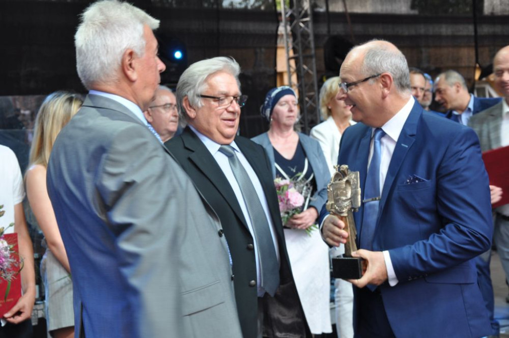 WIDEO: Najważniejsze nagrody gminy Końskie rozdane! Poznajcie laureatów!