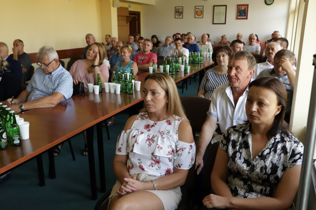 Wojewoda rozmawiała w Starostwie o szkodach w gospodarstwach rolnych [zdjęcia]