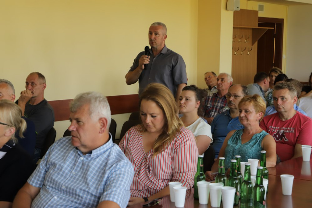 Wojewoda rozmawiała w Starostwie o szkodach w gospodarstwach rolnych [zdjęcia]