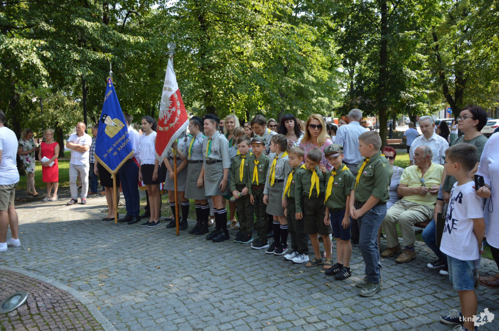 Radoszyce upamiętniły 75. rocznicę pacyfikacji miasta [zdjęcia]
