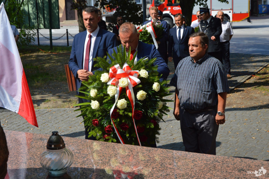 Radoszyce upamiętniły 75. rocznicę pacyfikacji miasta [zdjęcia]