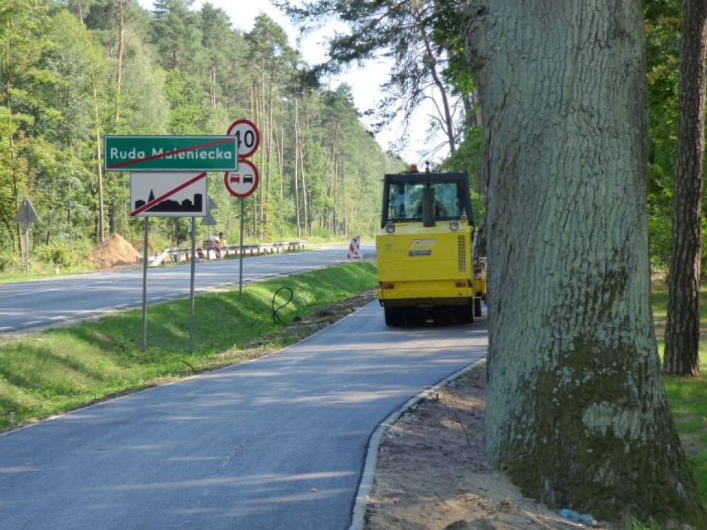 Sprawdzamy, jak przebiega remont ścieżki pieszo-rowerowej w gminie Ruda Maleniecka [zdjęcia]