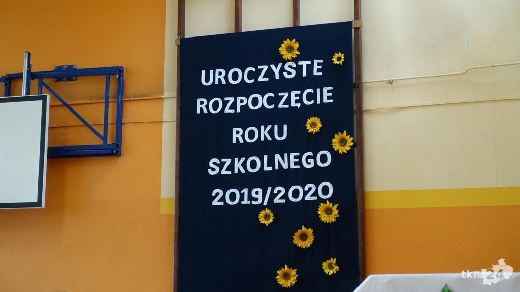 Pierwszy dzwonek zabrzmiał w koneckich szkołach! [wideo, zdjęcia]