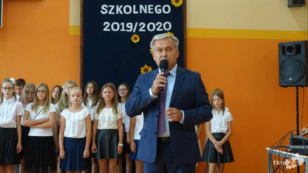 Pierwszy dzwonek zabrzmiał w koneckich szkołach! [wideo, zdjęcia]