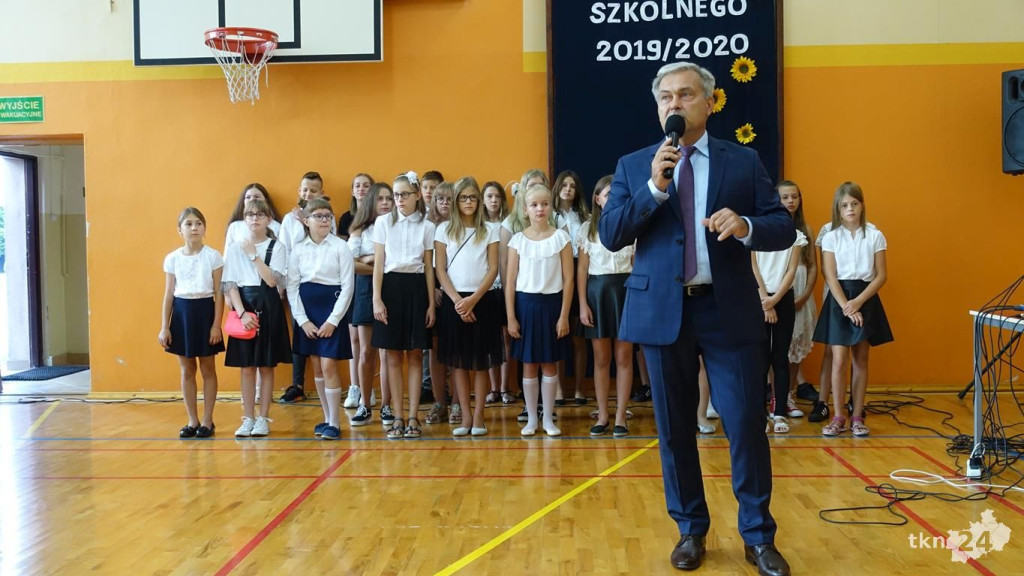 Pierwszy dzwonek zabrzmiał w koneckich szkołach! [wideo, zdjęcia]