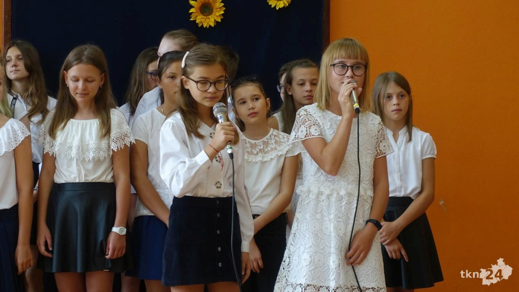 Pierwszy dzwonek zabrzmiał w koneckich szkołach! [wideo, zdjęcia]