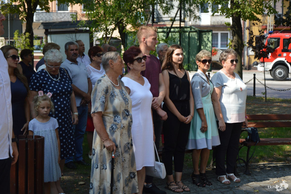 W Radoszycach upamiętniono 75. rocznicę pacyfikacji miasta [wideo]