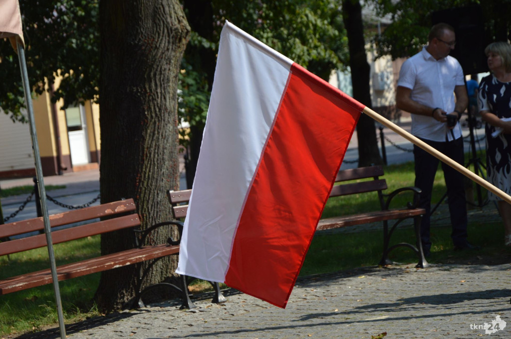 W Radoszycach upamiętniono 75. rocznicę pacyfikacji miasta [wideo]