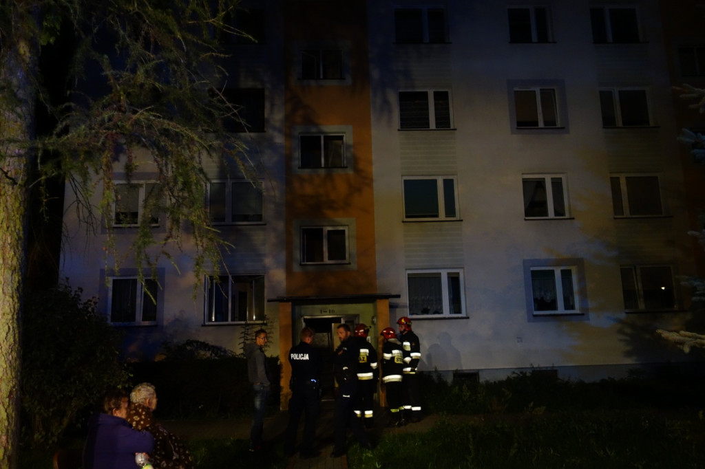 Pożar w bloku! Ewakuacja około 30 osób! [zdjęcia]