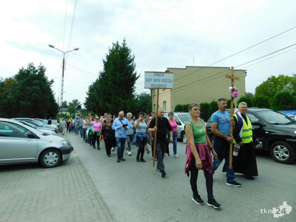 Wielkie święto i tłumy pielgrzymów w Czarnej [wideo, zdjęcia]