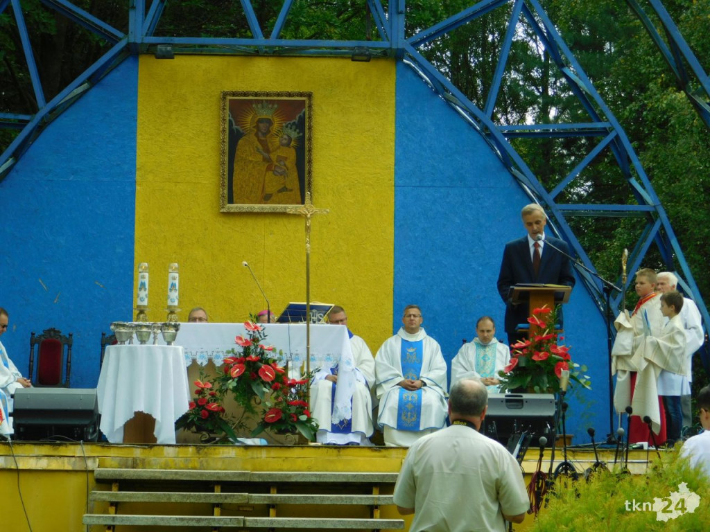 Wielkie święto i tłumy pielgrzymów w Czarnej [wideo, zdjęcia]