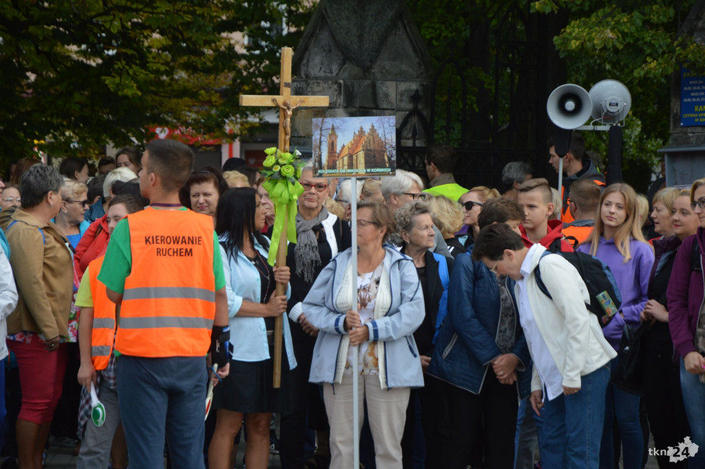 Wielkie święto i tłumy pielgrzymów w Czarnej [wideo, zdjęcia]