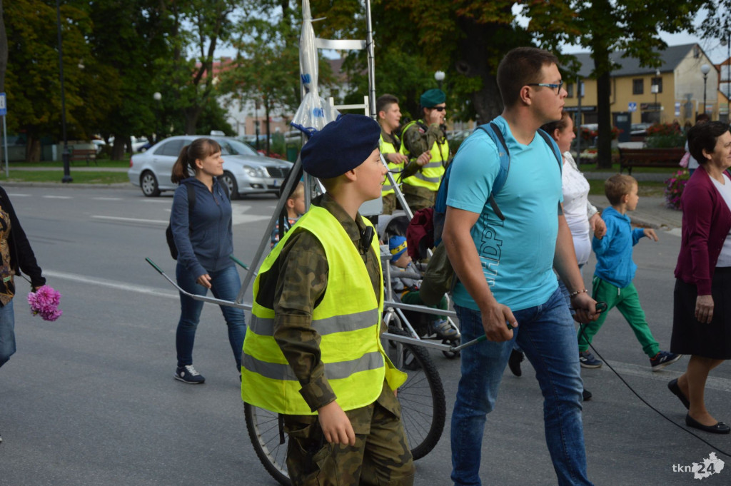 Wielkie święto i tłumy pielgrzymów w Czarnej [wideo, zdjęcia]