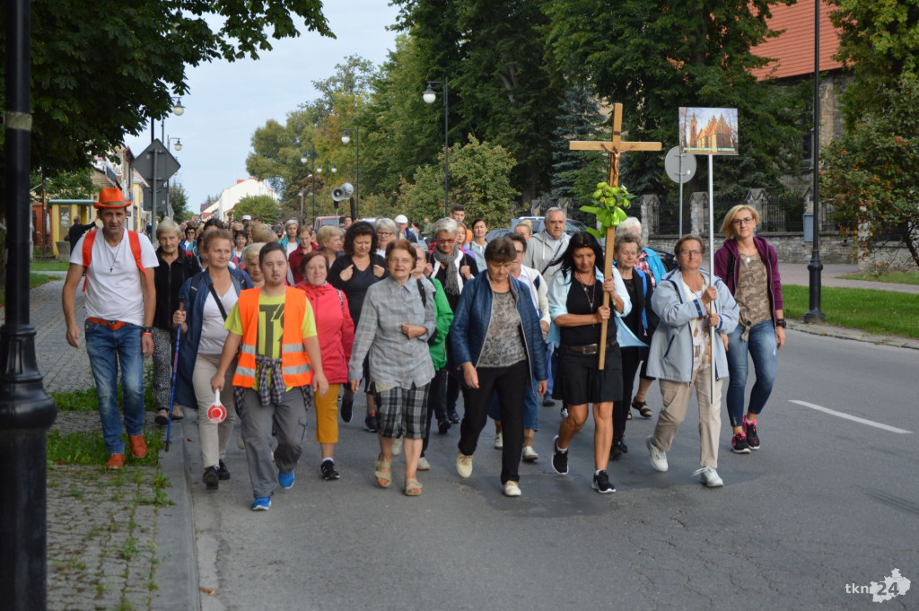 Wielkie święto i tłumy pielgrzymów w Czarnej [wideo, zdjęcia]