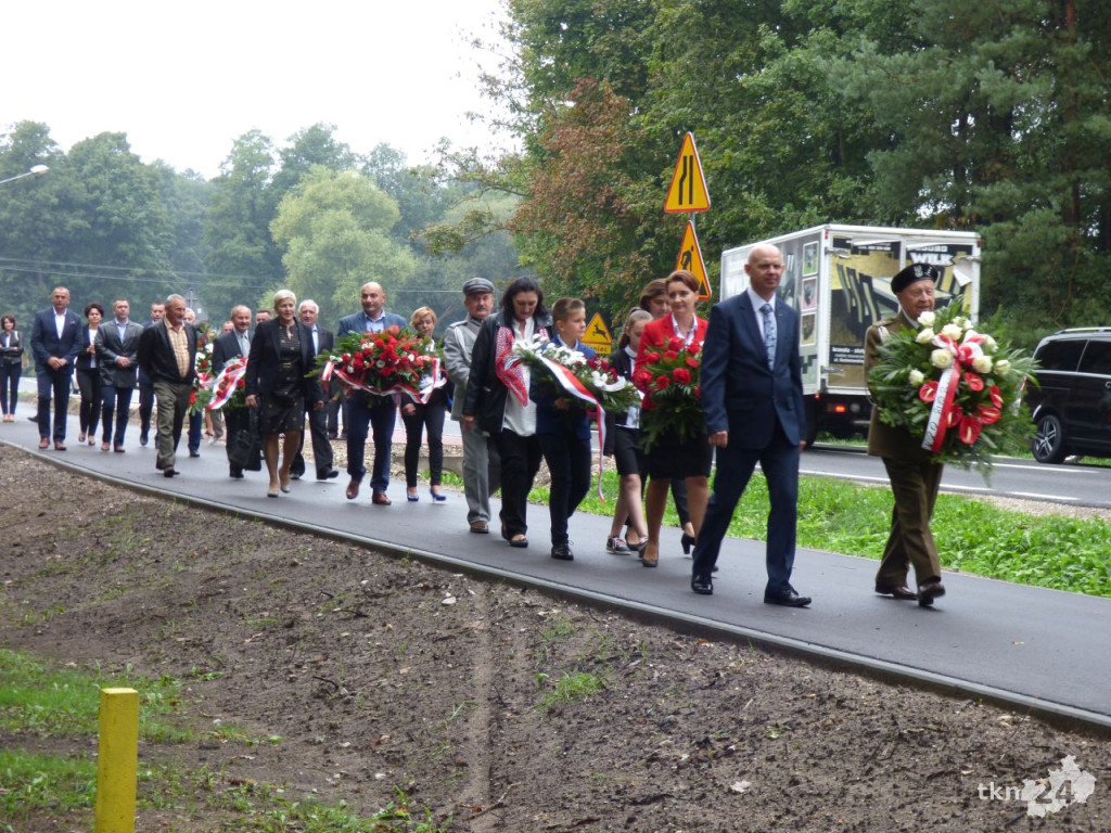 Uroczystość w 80 rocznicę walk nad Czarną w Rudzie Malenieckiej [zdjęcia]