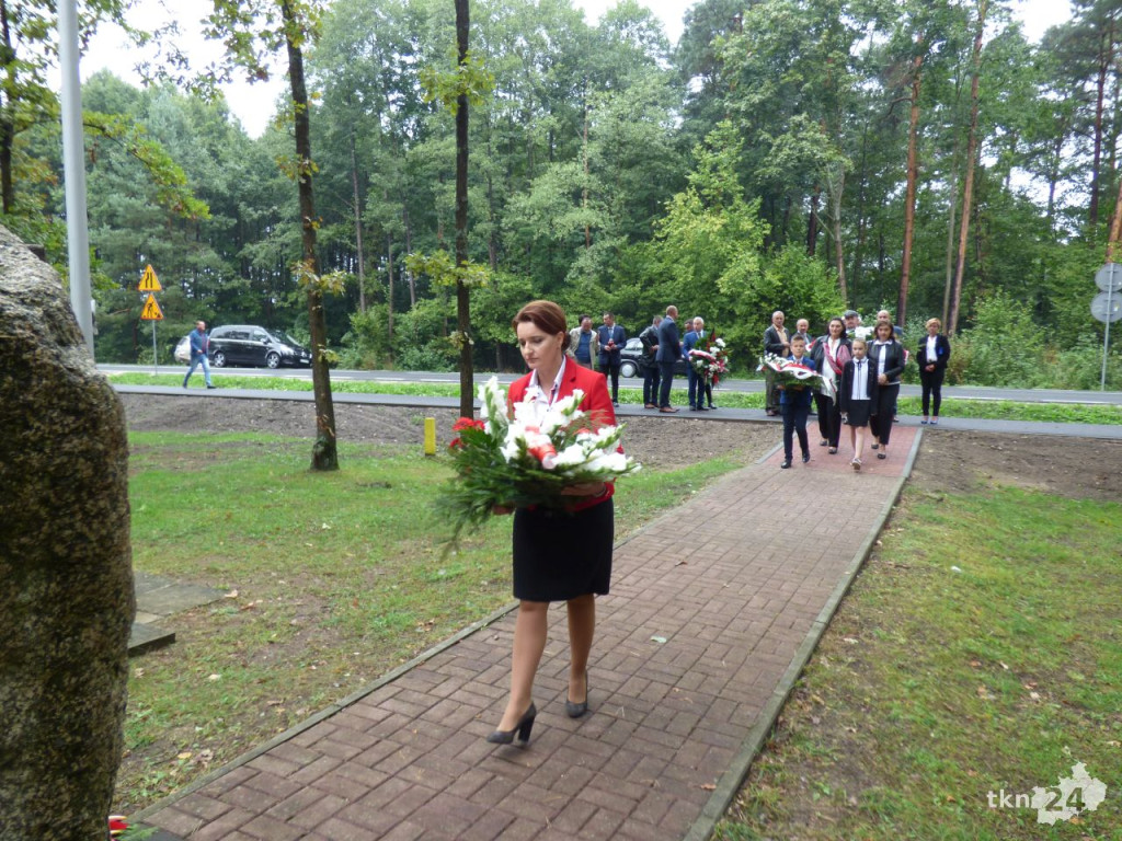 Uroczystość w 80 rocznicę walk nad Czarną w Rudzie Malenieckiej [zdjęcia]