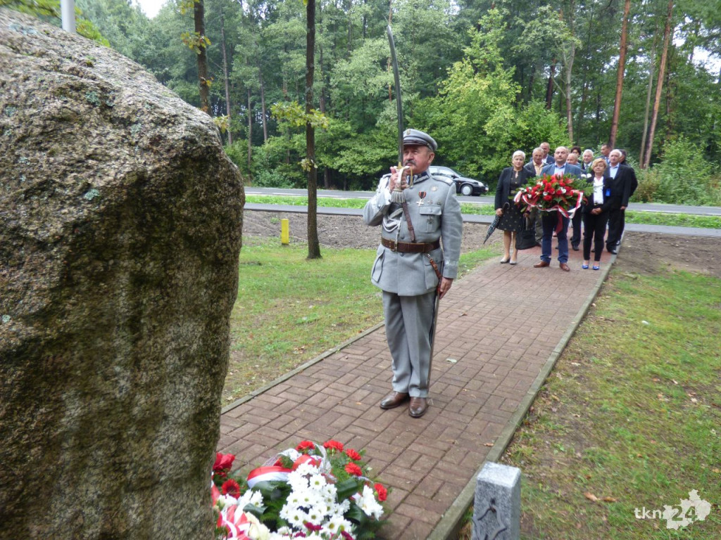 Uroczystość w 80 rocznicę walk nad Czarną w Rudzie Malenieckiej [zdjęcia]