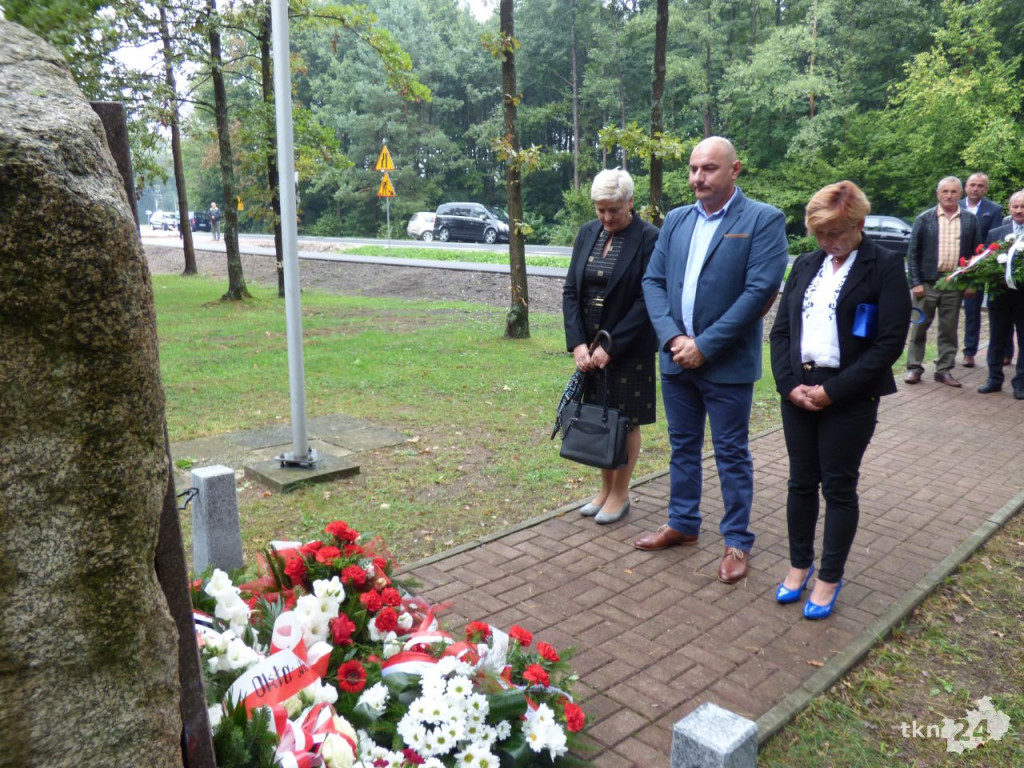 Uroczystość w 80 rocznicę walk nad Czarną w Rudzie Malenieckiej [zdjęcia]