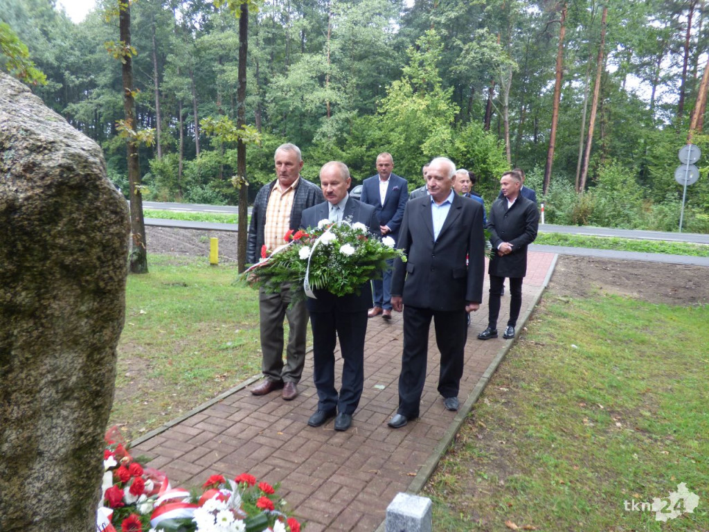 Uroczystość w 80 rocznicę walk nad Czarną w Rudzie Malenieckiej [zdjęcia]
