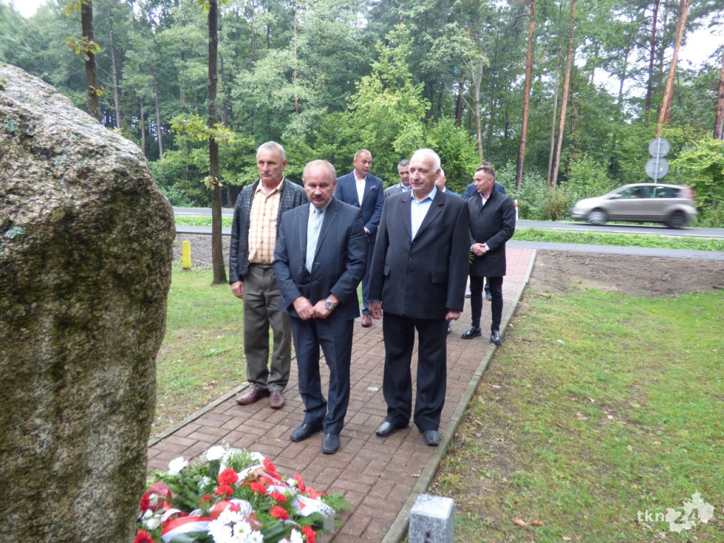 Uroczystość w 80 rocznicę walk nad Czarną w Rudzie Malenieckiej [zdjęcia]
