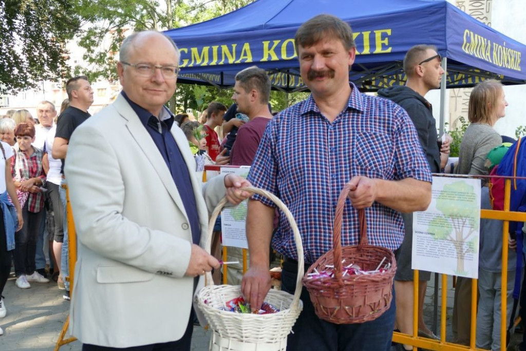Duży sukces drugiej edycji gminnej akcji `Drzewko za surowce` [wideo, zdjęcia]