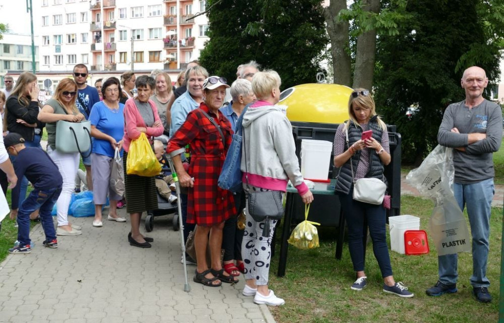 Duży sukces drugiej edycji gminnej akcji `Drzewko za surowce` [wideo, zdjęcia]