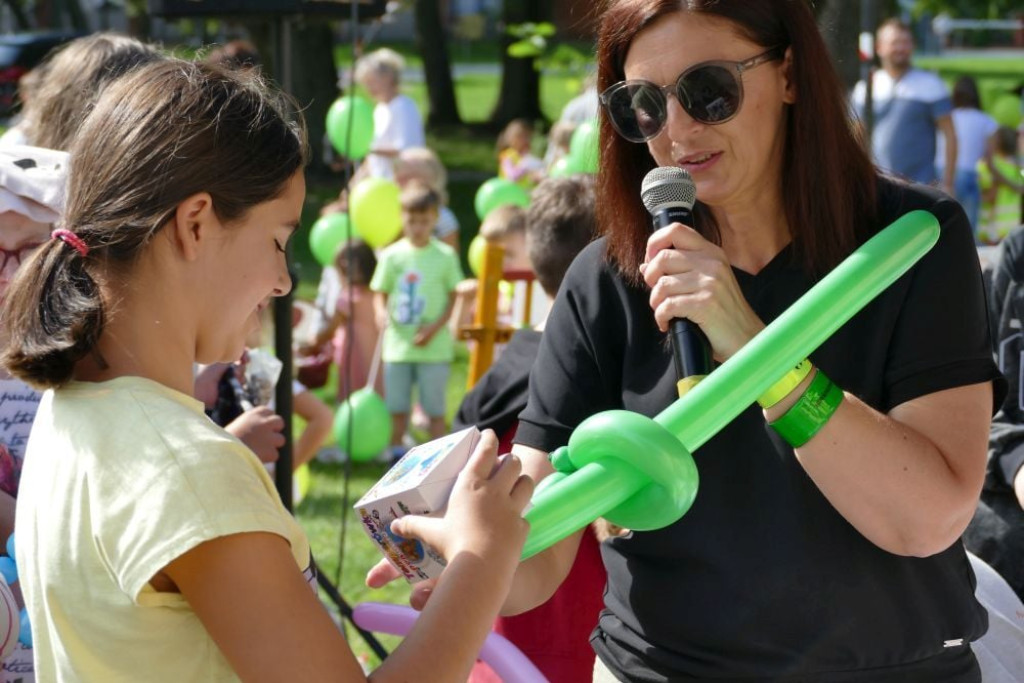 Duży sukces drugiej edycji gminnej akcji `Drzewko za surowce` [wideo, zdjęcia]